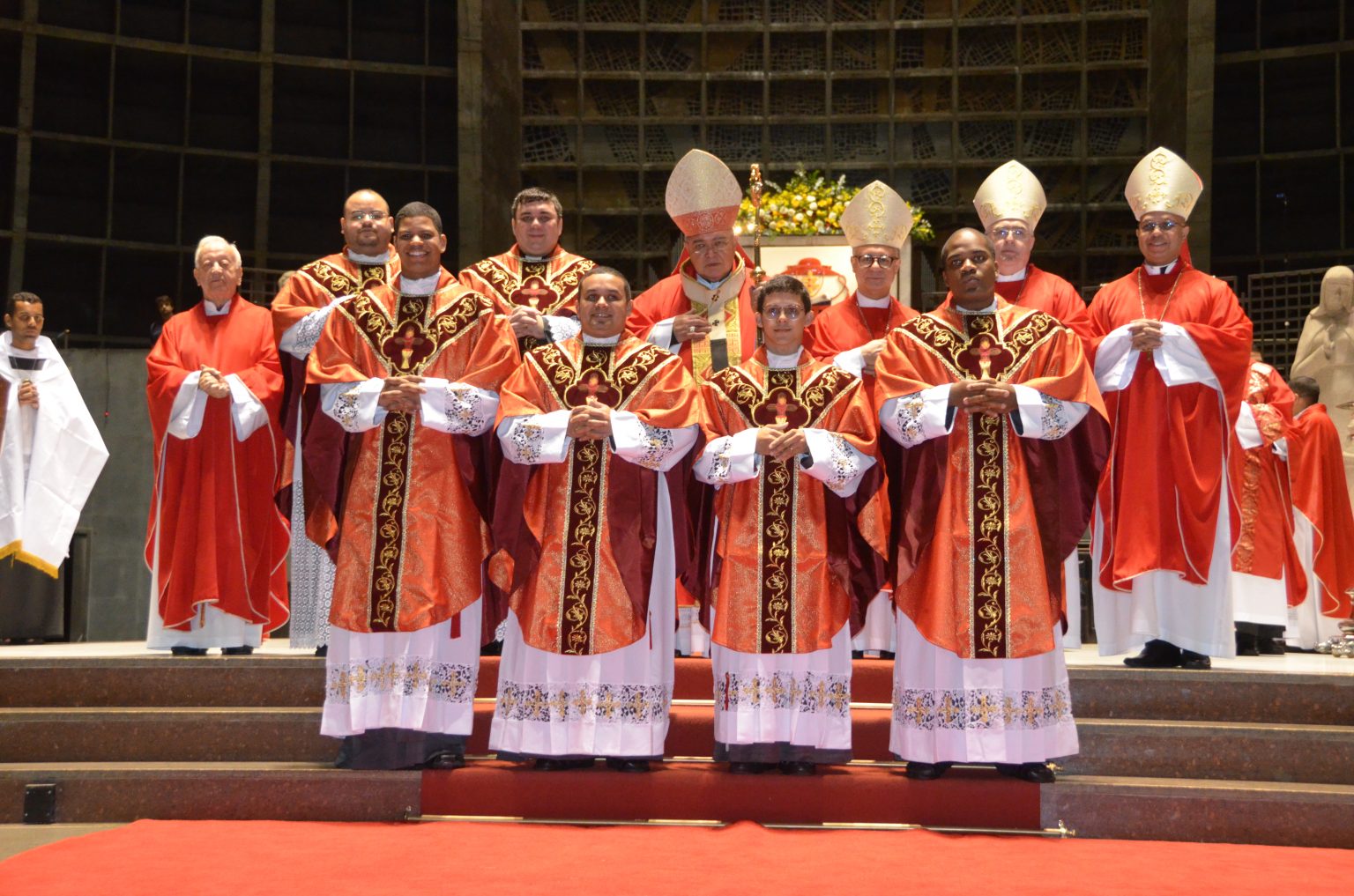 Dom Orani Ordena Quatro Sacerdotes Da Comunidade Preciosa Vida