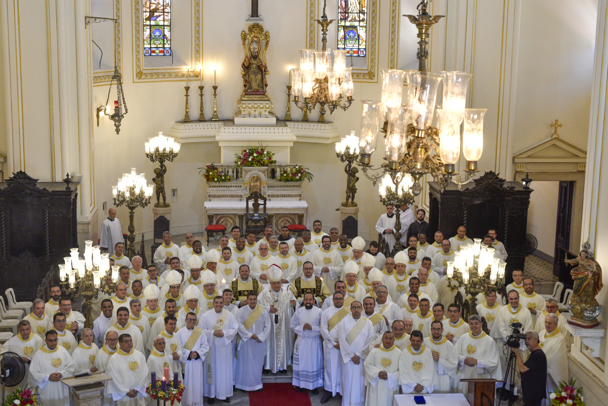 Celebração de Ação de Graças  Colégio Arquidiocesano de Ouro