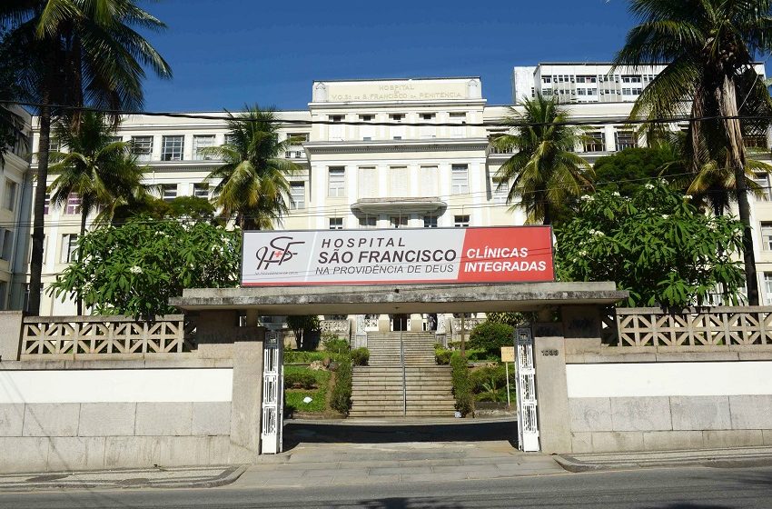 Hospital celebra cem anos do lançamento da pedra fundamental do prédio que deu início a um complexo hospitalar de mais de 45 mil m² na Tijuca
